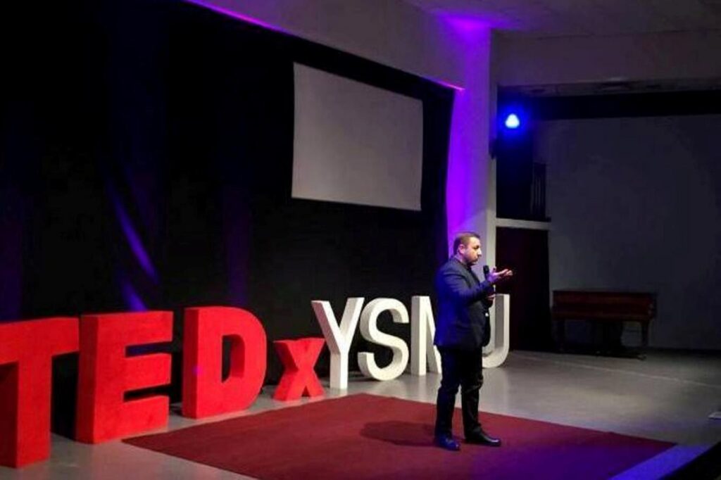 «Կամուրջներ շարժման մեջ». ԵՊԲՀ-ում անցկացվեց նորարարական TEDxYSMU-ն