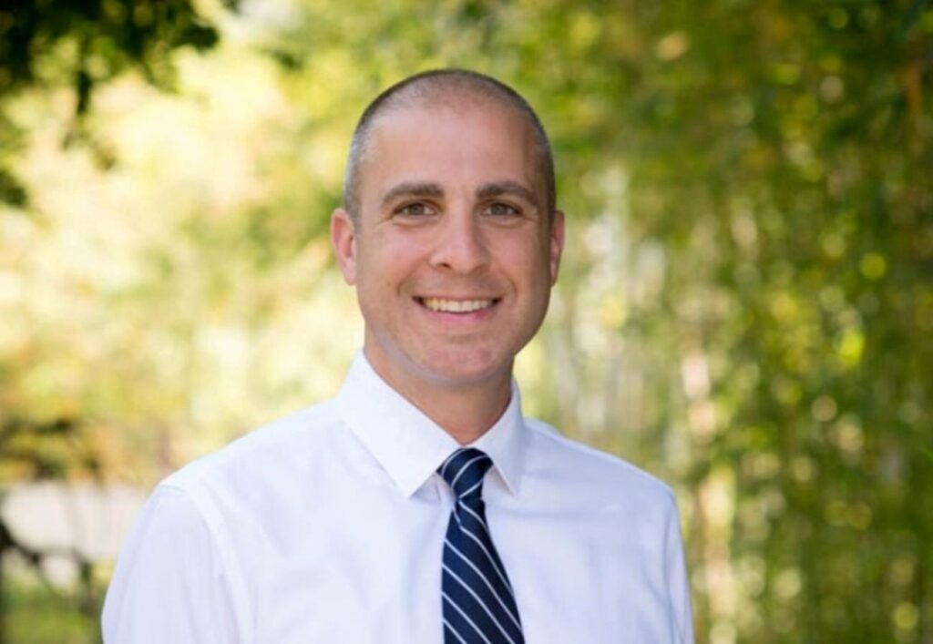 Saro Armenian, Visiting Professor in the Departments of Oncology and Public Health at Yerevan State Medical University