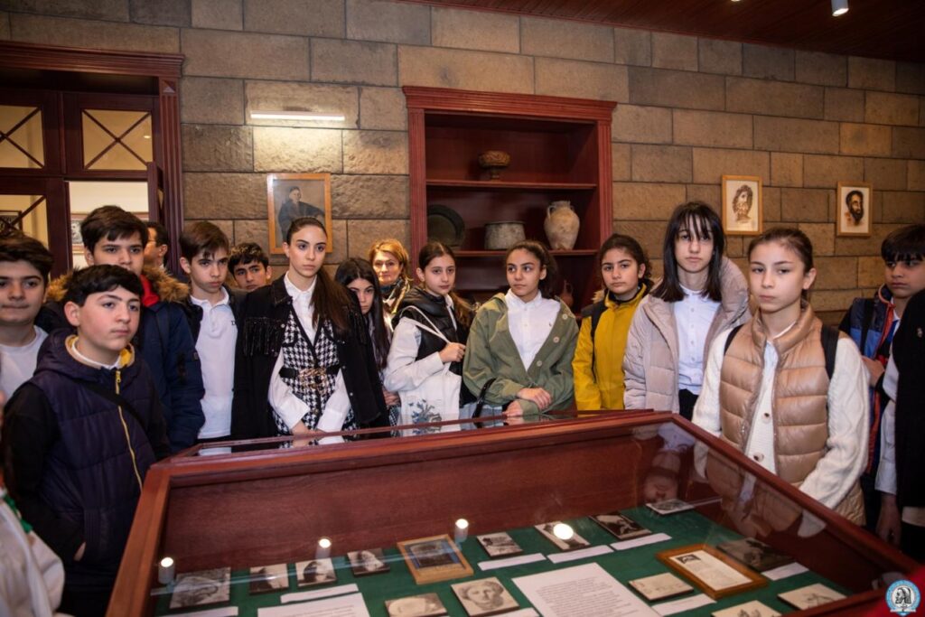 Դպրոցականները` ԵՊԲՀ թանգարանի առաջին այցելուներ. Ֆոտոշարք