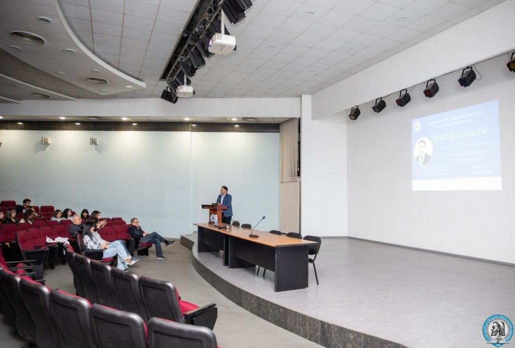 Դասախոսություն` նվիրված ընտանեկան ու սեռական խնդիրներին