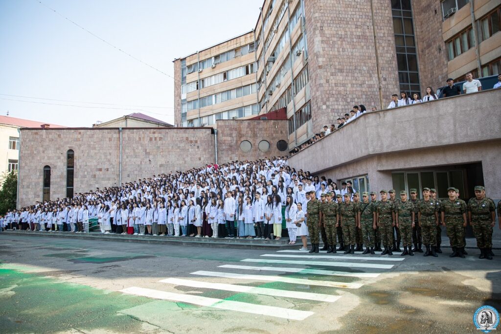 Yerevan State Medical University Welcomed the New Members of the “Heratsi” Family