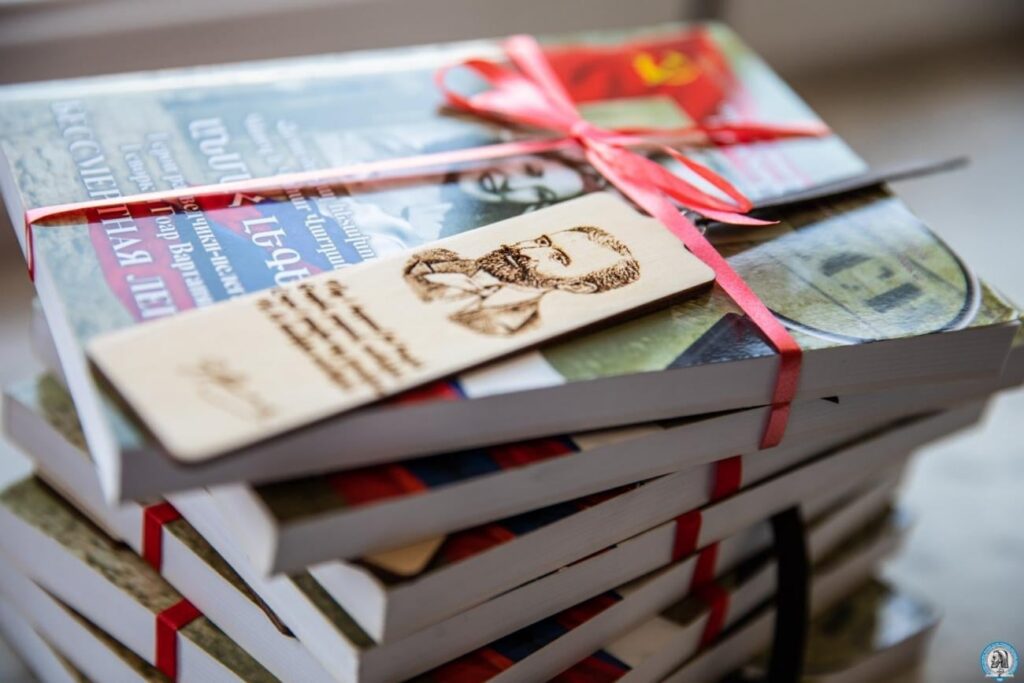 Ընթերցանությունը թե՛ հասարակության, թե՛ բժիշկների շրջանում մնում է կարևոր սովորույթ