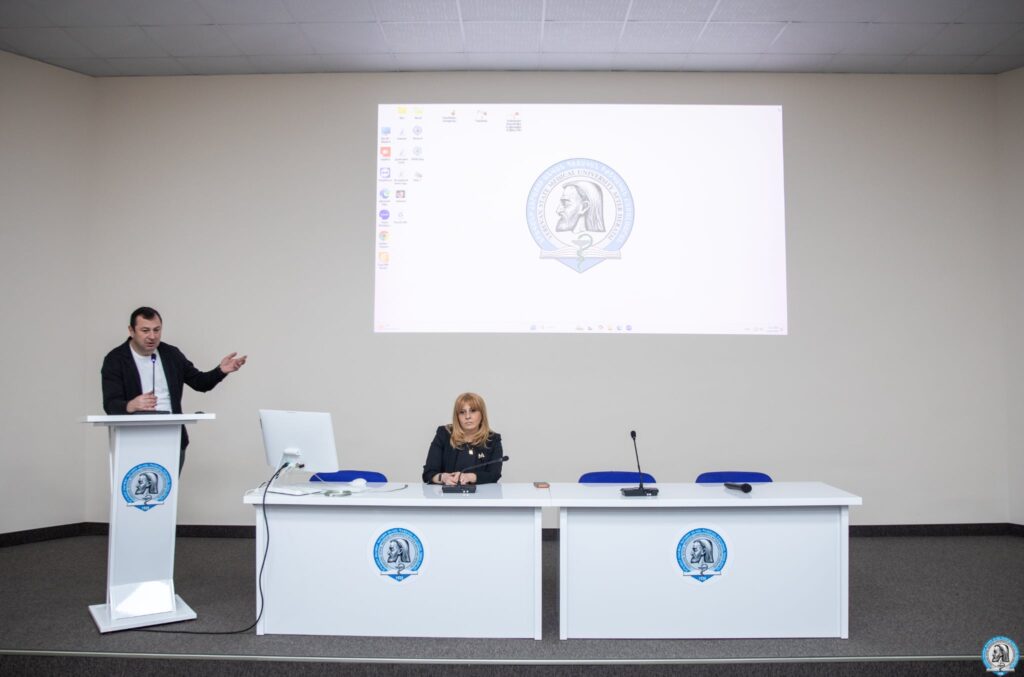 Առողջության համընդհանուր ապահովագրություն․ համալսարանական քննարկում