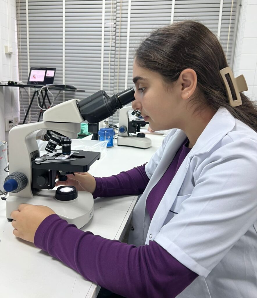 ԵՊԲՀ ուսանողը վերադարձել է Մալագայի համալսարանից՝ զինված նոր գիտելիքով և  միջազգային հարուստ ուսումնառությամբ