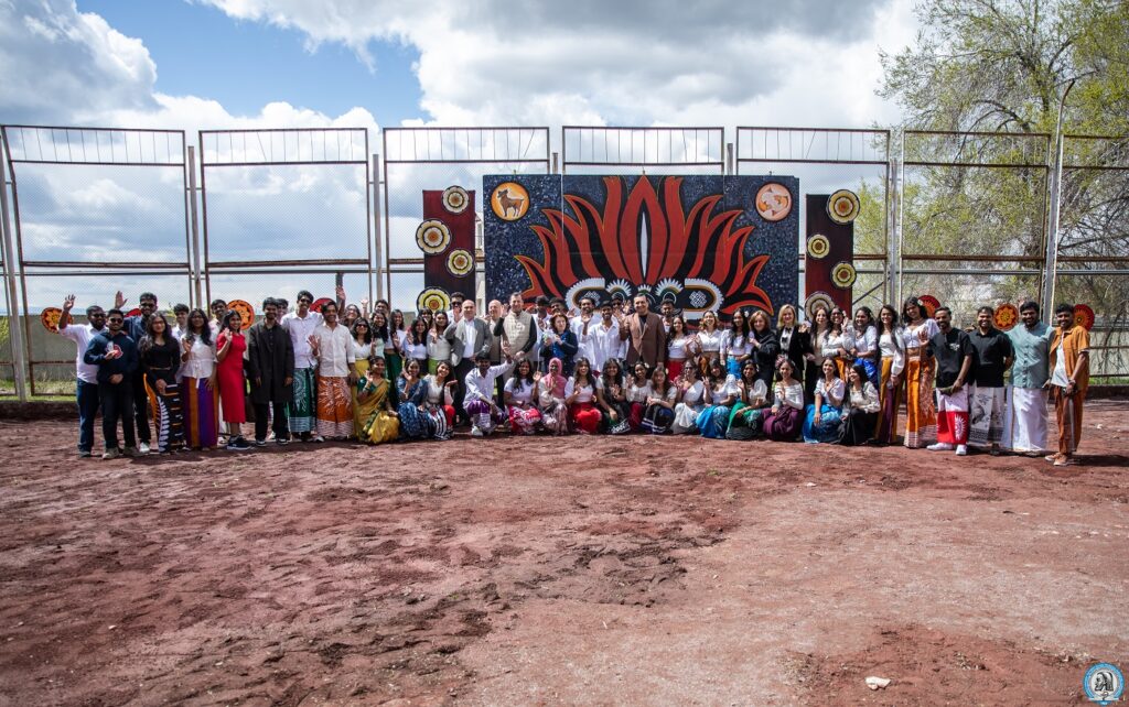 Շրիլանկացի ապագա բժիշկները տոնեցին Արևային ամանորը