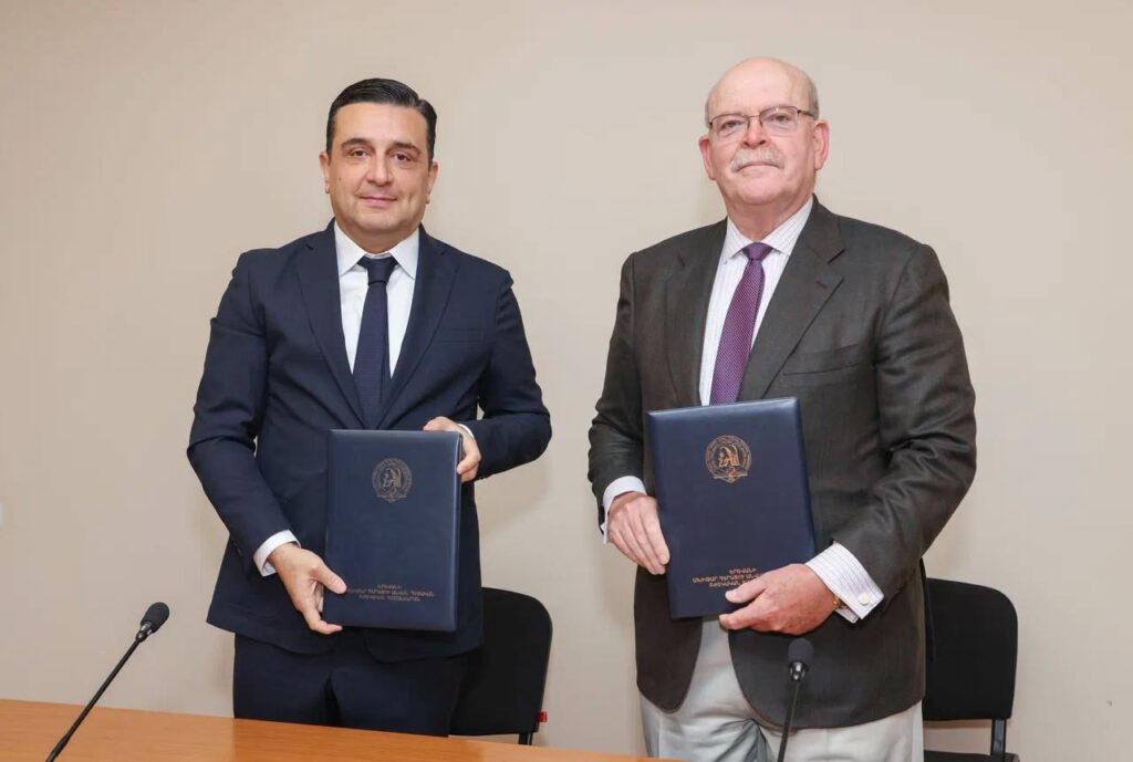 Բժշկական բուհի և Քեն Ոքեր միջազգային համալսարանի միջև ստորագրվեց շրջանակային ռազմավարական համաձայնագիր