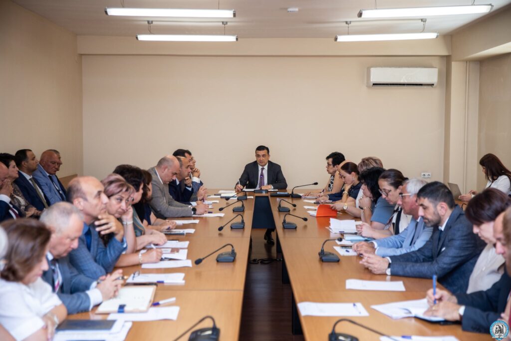 Նոր ուսումնական տարի՝ նոր ծրագրերով և շարունակական բարեփոխումներով․ ԵՊԲՀ ռեկտորատի առաջին նիստը