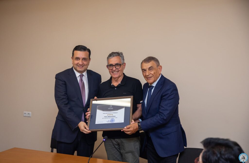 ԵՊԲՀ ռեկտորատի նիստում՝ անվանական կրթաթոշակների հավակնորդների և այցելու պրոֆեսորի ներկայացում